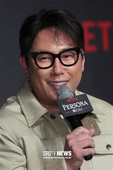 Yoon Jong Shin Reveals Why They Ultimately Chose IU As The Star Of "Persona"