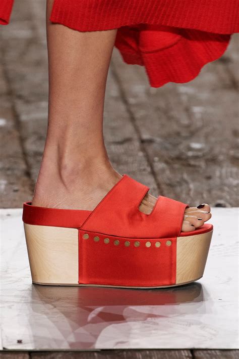 Flatform, Platform & Wedge Shoes Spring 2023 Fashion Trend | The Impression