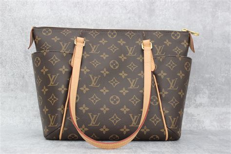 Louis Vuitton Monogram Canvas Totally PM at Jill's Consignment