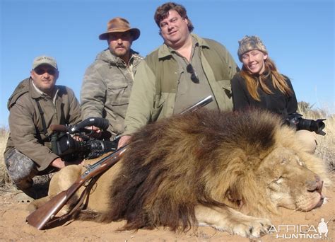 Hunting Lion | AfricaHunting.com