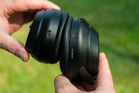 2019 Is the Year Wireless Headphone Battery Life Goes Nuclear | Digital Trends