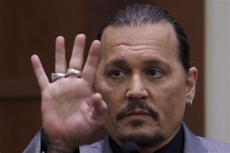 What happened to Johnny Depp's finger? | The US Sun