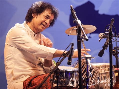 Tabla virtuoso Zakir Hussain explores the fusion of jazz and Indian ...