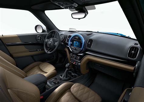 2017 Mini Countryman Cooper S ALL4 interior view - Motor Trend en Español