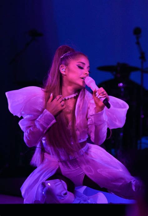 Ariana Grande The Fappening Sexy Sweetener Aug 17 | #The Fappening