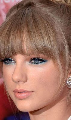 Taylor Swift Went Blue In Her "Me!" Video — & Fans Are Freaking Out | Taylor swift hair, Taylor ...