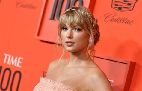 Taylor Swift's New Song "Lover" Just Made Us Believe In Love AgainHelloGiggles