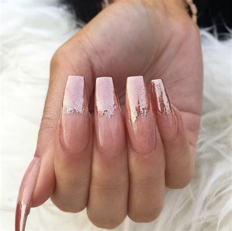 Get the Golden Glamor with These Stunning White and Gold Ombre Nails ...