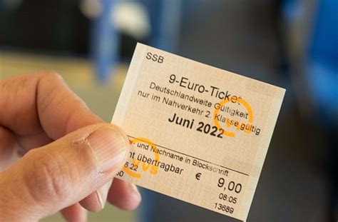 Preise im Nahverkehr in Region Stuttgart: 49 oder 69 Euro? VVS rechnet „jeden Tag neu“ - Stuttgart