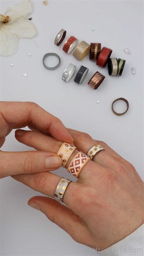 How to Make a Paper Ring (Step-by-Step Tutorial) - Craftsy Hacks