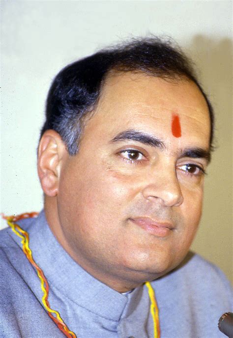 Rajiv Gandhi Biography, Rajiv Gandhi's Famous Quotes - Sualci Quotes 2019