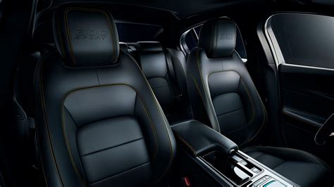 Interior Features | Jaguar XE | Elegantly Crafted Sports Saloon ...