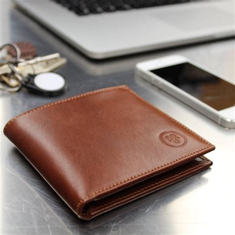 Expensive Leather Wallets For Men | IUCN Water