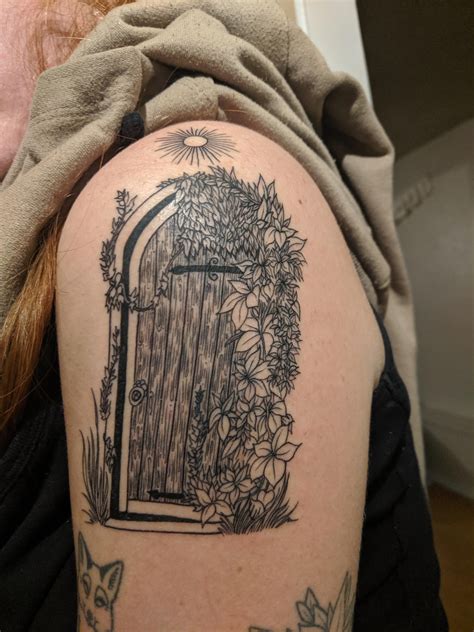 Secret garden gate by Cate Webb at Black Cat tattoo in Victoria, BC : r ...