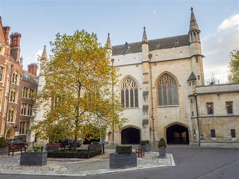 Lincoln's Inn chapel | In the autumn | James Petts | Flickr