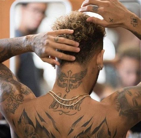 Neymar Jr Back Neck Tattoo | Celebrity tattoos, Neymar jr tattoos, Back ...