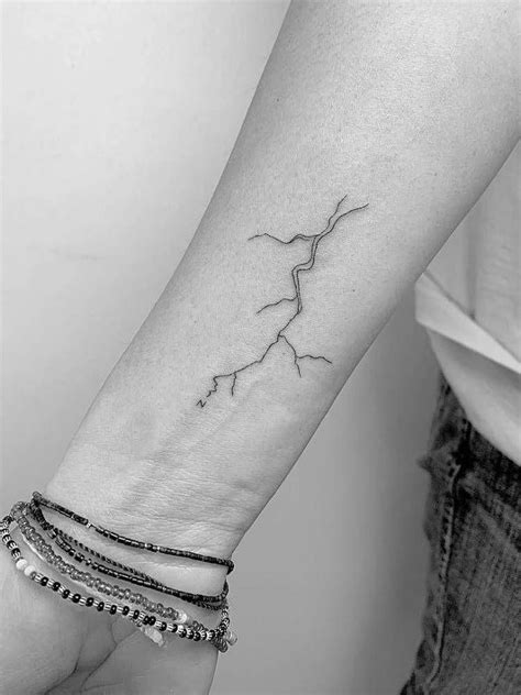 symbolic tattoos #Geometrictattoos | Bolt tattoo, Lightning bolt tattoo, Lightning tattoo