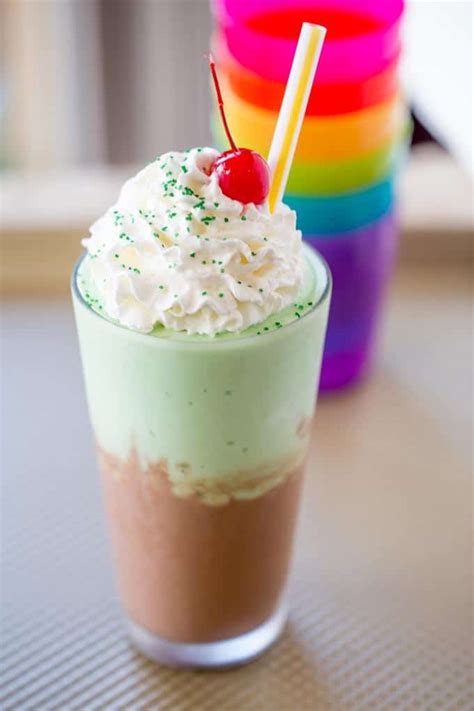 Mcdonald S Shamrock Chocolate Chip Frappe Recipe | Bryont Blog