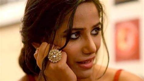 Poonam Pandey death stunt lands her in trouble with demands for police ...