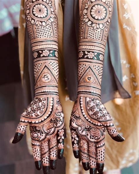 Top 30 Full Hand Mehndi Designs For Your Big Day - Pyaari Weddings