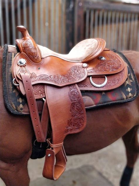 Pin by Juraj Ponican on western saddles | Saddles, Leather, Boots