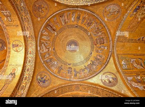 Gold Mosaics in Basilica of San Marco Stock Photo - Alamy