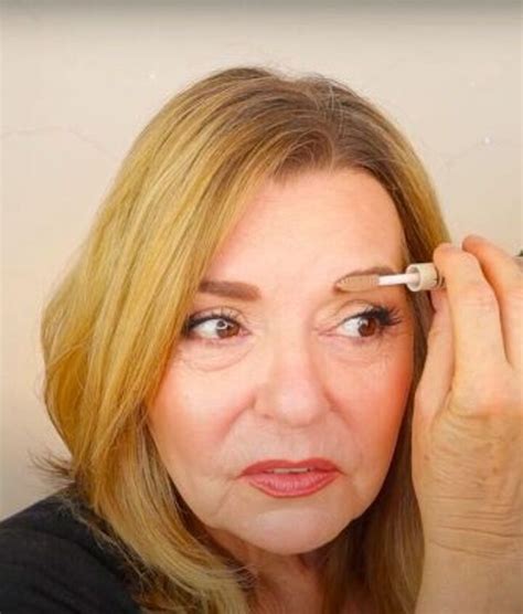 Eyebrows Over 50: How to Shape Eyebrows for Older Ladies | Eyebrow shaping, How to draw eyebrows ...