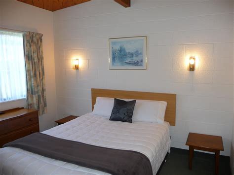 Coachman's Lodge Rooms: Pictures & Reviews - Tripadvisor