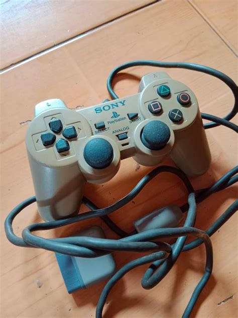 ps1 ps2 original controller, Video Gaming, Gaming Accessories ...