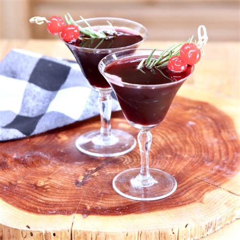 Amaretto Wine Cocktail {By the Glass or Pitcher} - Miss in the Kitchen