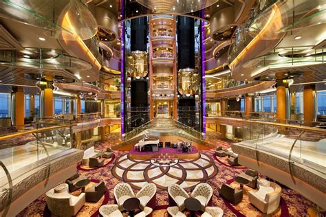 Rhapsody of the Seas, un barco hermoso y un viaje apacible