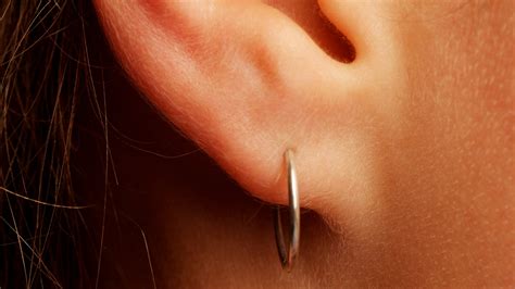 Infected Ear Piercing: Symptoms And How To Treat It Glamour, 59% OFF