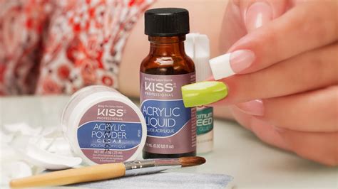 DIY: Kiss Acrylic Kit – A Pro Review – vohairblog