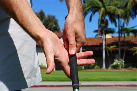 Proper Golf Grip: 8 Simple Steps to a Much Better Grip