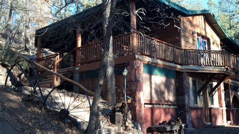 White Mountain Cabin Rental - Arizona Cabin Rentals - Pinetop, Arizona.