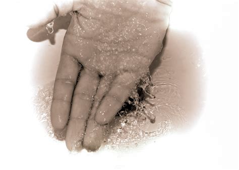 Free Images : hand, water, finger, wash, background, hands, soap, skin ...