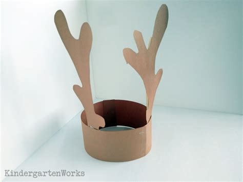 Cute and Free Printable Reindeer Antler Headbands | KindergartenWorks