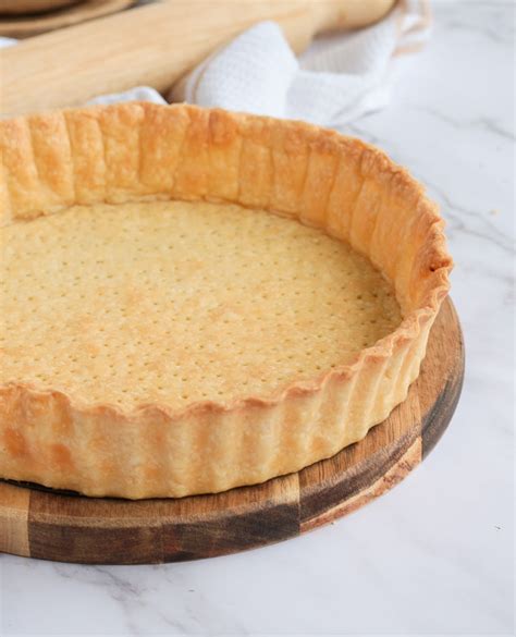 How to make Savoury Shortcrust Pastry for Quiches, Tarts & Pies at home! The 4 ingredients savo ...