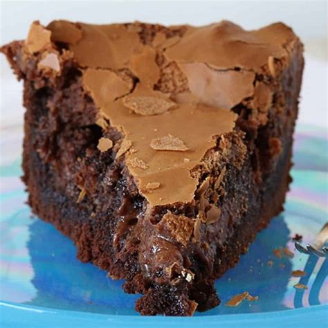 Gooey Brownie Cake Recipe