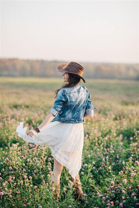 Pretty Young Walking Girl at Nature Stock Image - Image of love, outdoor: 143524869