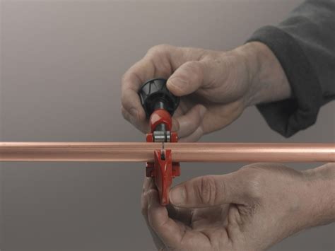 Julian Cassell's DIY Blog » Blog Archive Cutting copper pipe - HOW TO DIY – WHAT TO USE – WHERE ...