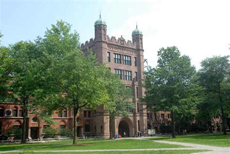 Yale Student Says Man Who Attempted Sexual Assault Punished With 1-Day Suspension | HuffPost