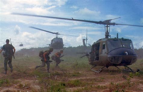 File:UH-1D helicopters in Vietnam 1966.jpg - Wikipedia, the free encyclopedia