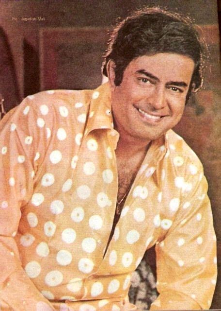 Just keep smiling, darling! Sanjeev Kumar and his dazzling smile | Sanjeev kumar, Bollywood ...