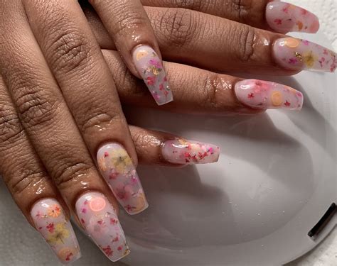 MILK BATH NAILS COFFIN NAILS DRIED FLOWER NAILS | Dry nails, Flower nails, Nails