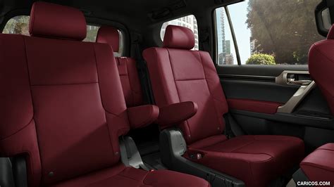 Lexus GX 460 | 2020MY | Interior, Rear Seats