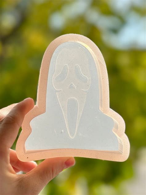 Ghostface scream 2.0 – Raemade Customs