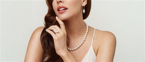 Pearl Necklaces: The Expert How-to Guide on Selection