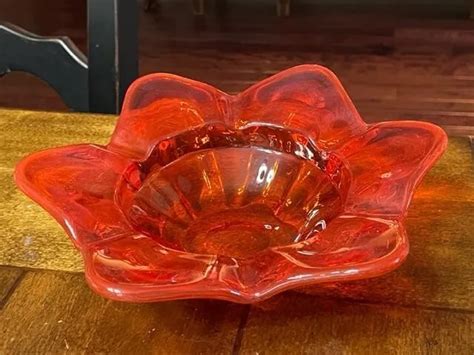 VINTAGE ASHTRAY BIG Flower Blossom 9" Red Orange Viking Glass HCM Heavy Glass $12.50 - PicClick