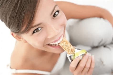 What Are High Protein Meal Replacement Bars? - Protein Bars